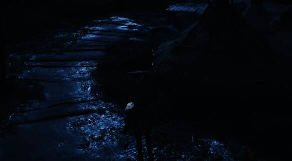 在丰和村根据指引偷听