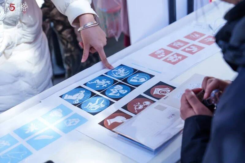 活动现场互动游戏场景