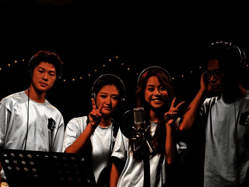 《让梦想闪耀》MV相关画面图片