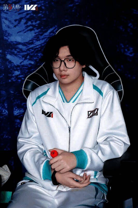 DOU5_Musk赛场相关图片