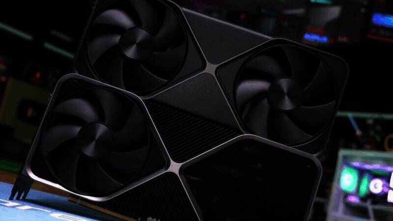 RTX 4090和RTX 5090上下尺寸对比图片