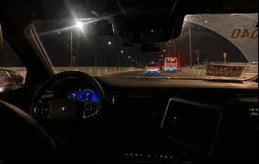 武汉无人驾驶出租车细节图