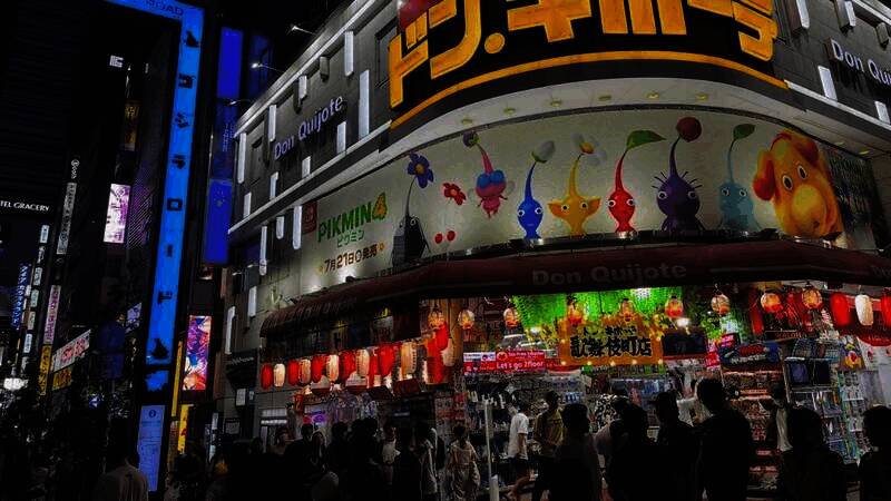 任天堂与索尼游戏机销售对比图片