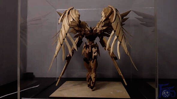 手工木质钢普拉展示图