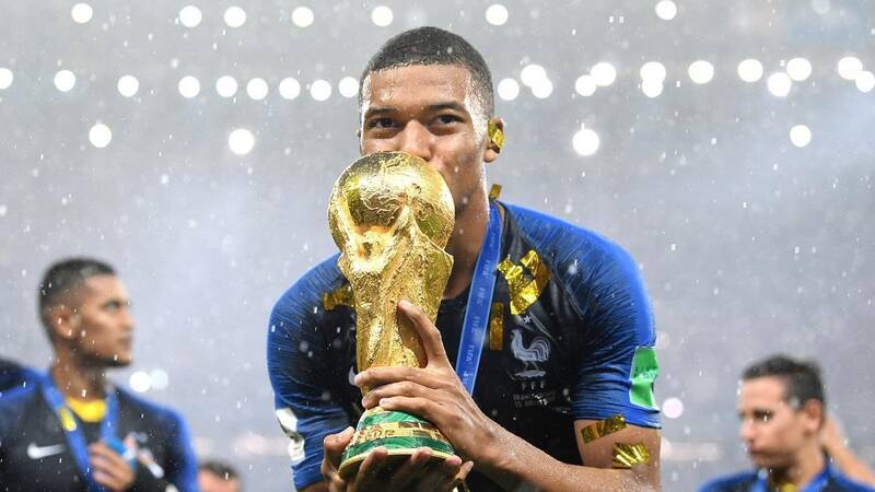 姆巴佩赛场风采图3