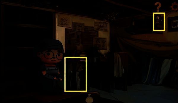 梅家中桌上花瓶与人偶处图片