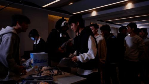 蛋仔派对与男生女生向前冲联动活动现场图9