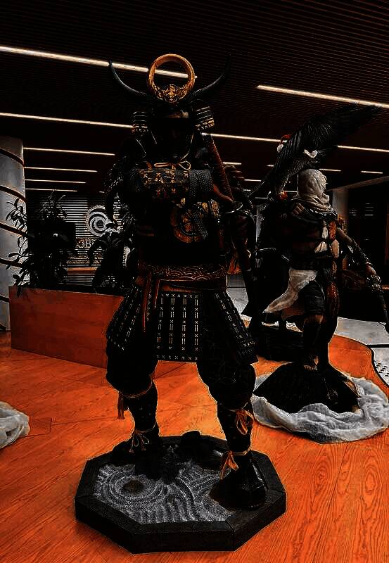 《刺客信条:影》弥助和奈绪江的雕像1