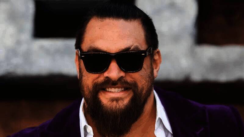 杰森·莫玛宣传《我的世界》电影相关画面