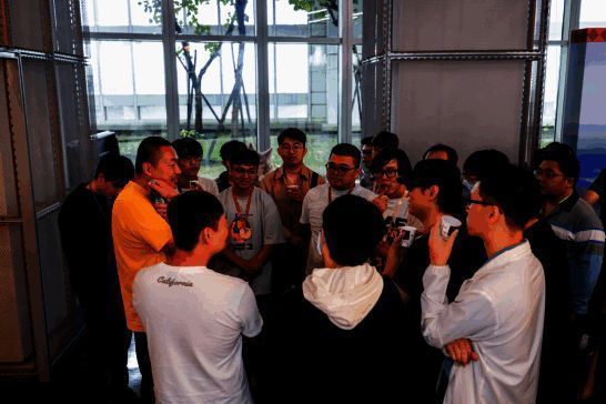 制作组与玩家交流