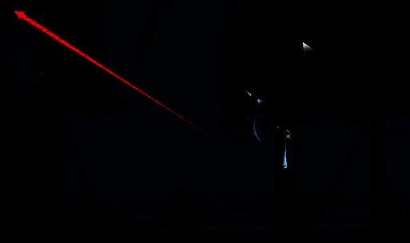 抓住木杆荡到木板画面1