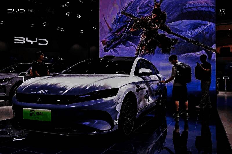 2024广州车展比亚迪与《黑神话:悟空》联动痛车及现场情况