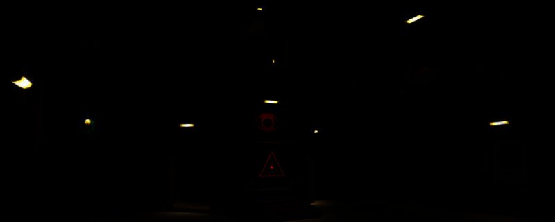 《无彩世界2》相关图片1