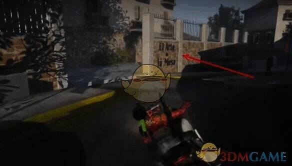 有英文单词标识的建筑门画面