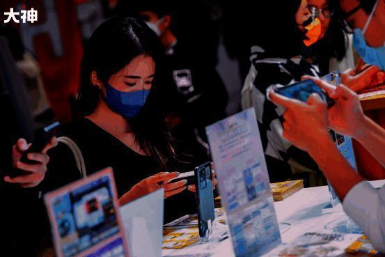 玩家参与试玩竞速活动照片