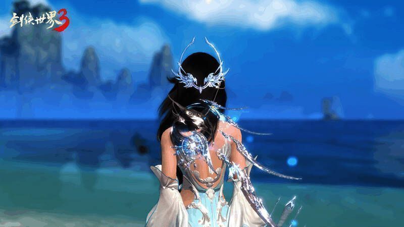 “天工锦匣·凝霜”相关潮品展示