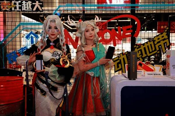 王者荣耀coser团展示画面