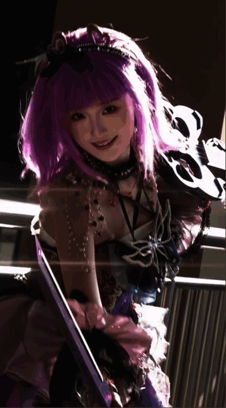 coser‘杀生鱼丸’cos严莉莉美照