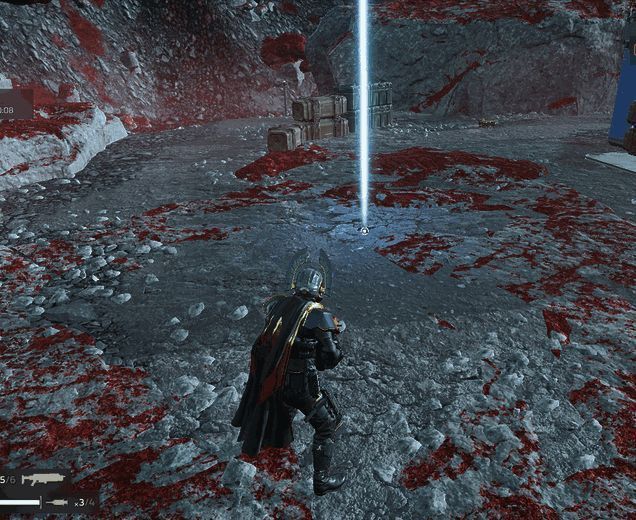 角色站在即将降落的补给箱正下方，画面紧张感十足