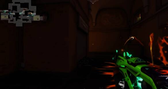 准星六示意图，细长十字线，减少视觉干扰，突出目标点