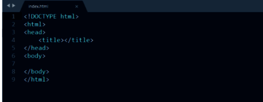 代码编辑界面展示完整的HTML5基础框架结构