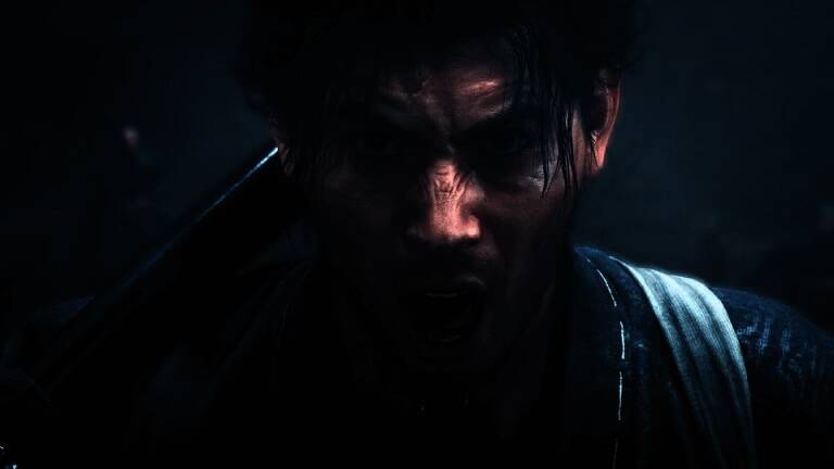 三船敏郎饰演宫本武藏的经典电影画面,展现武士英姿