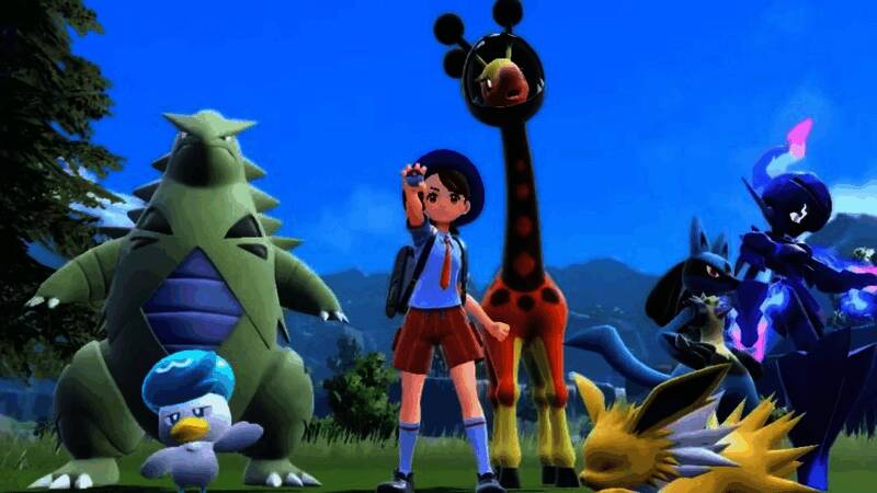 主角走出家门瞬间，建筑和NPC全部被结晶覆盖，视觉效果异常强烈