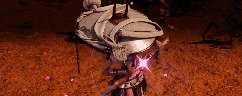 红莲BOSS战斗场景，手持长刀释放华丽技能特效