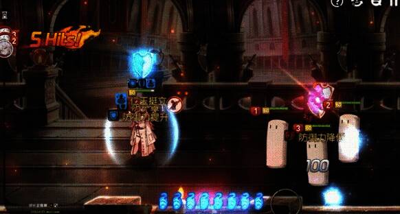 亚露嘉与其他角色组队战斗画面,展现出团队协作与战术配合