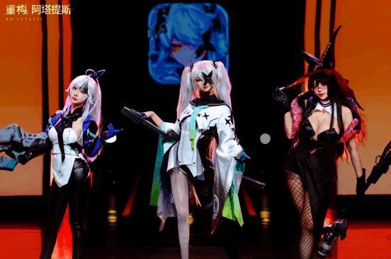 《重构:阿塔提斯》角色展示画面