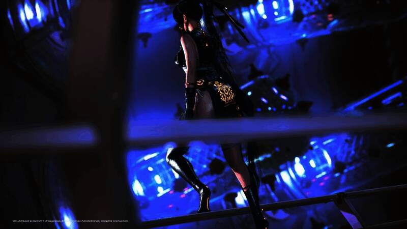 《星刃》黑丝紧身衣性感女角福利图1