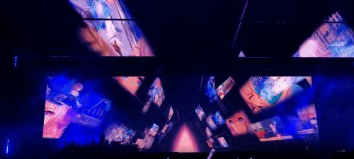 三月七在《星铁》演唱会上的表演