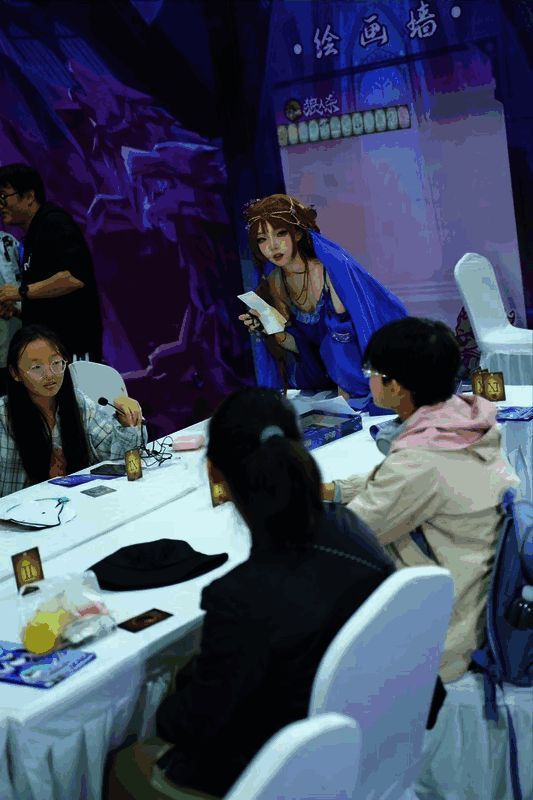 狼人杀全新角色与coser现场图