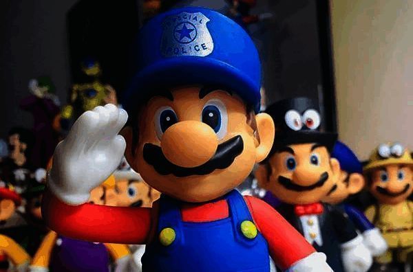 扮成马里奥角色的巴西警察押送嫌疑人