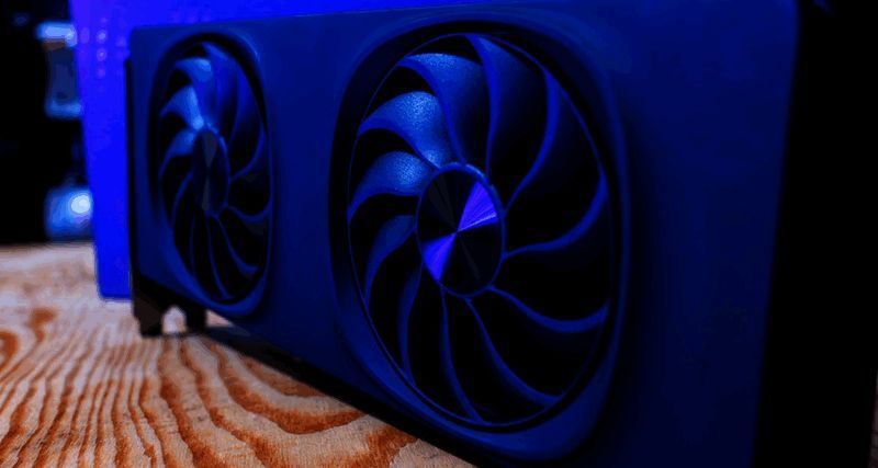 英特尔 Arc B580 显卡相关图片 2