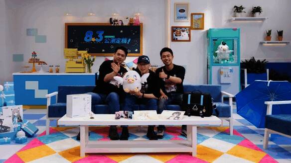 《蔚蓝档案》制作团队