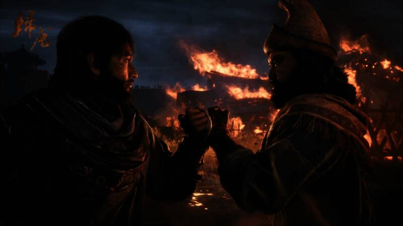 夜间营地篝火场景，烘托旅途中的温情时刻