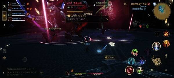 迦楼罗现身，全场弥漫狂风与雷电特效