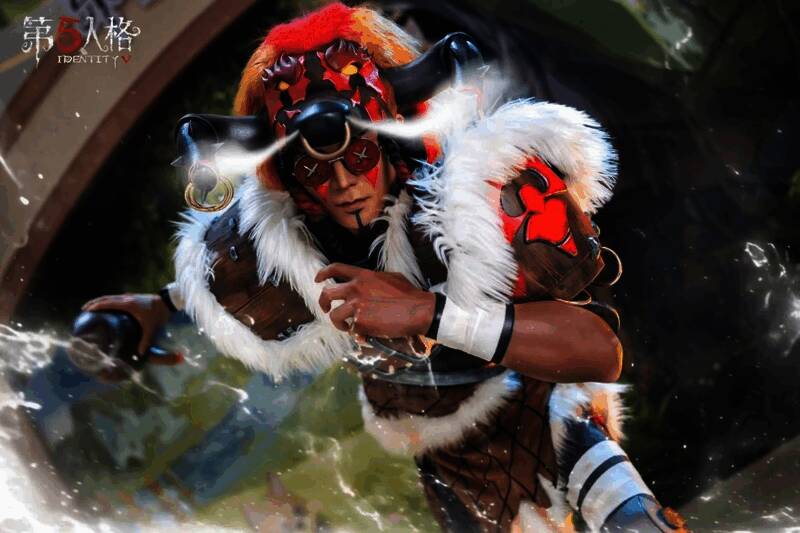 空军角色COS形象英姿飒爽,服装细节精致,完美复刻游戏角色造型