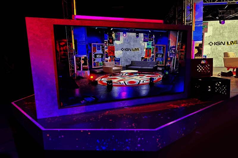 IGN Live展会中方舟展区热闹现场照片