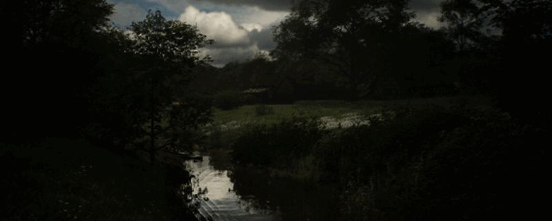 《编年史:中世纪》游戏场景画面,展现中世纪风格的城镇与自然风光