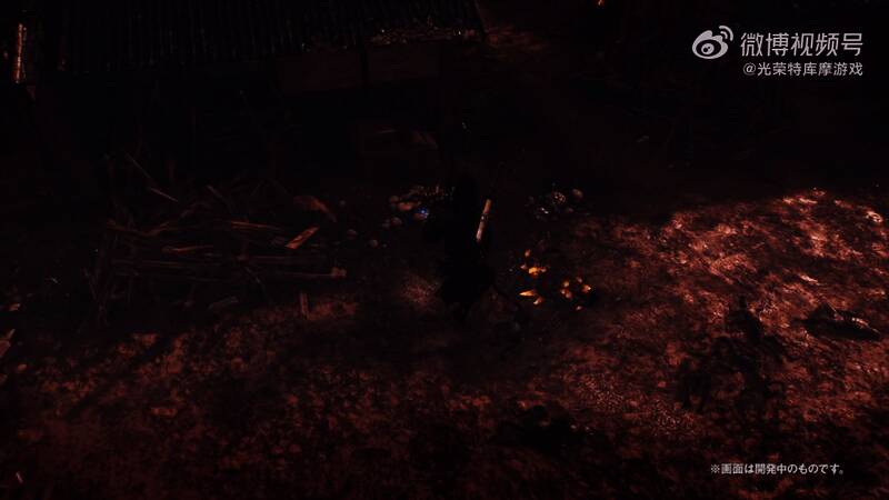 忍者风格实战画面,空中施法与地面突袭结合展现极致机动性