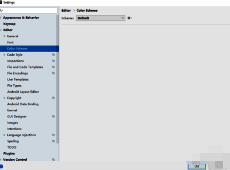 修改后的编辑器界面实拍图,展示白色背景下的代码编辑区域