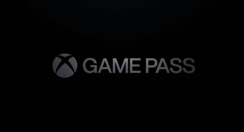 Xbox Game Pass界面展示，左侧为订阅服务介绍，右侧为部分可下载游戏列表