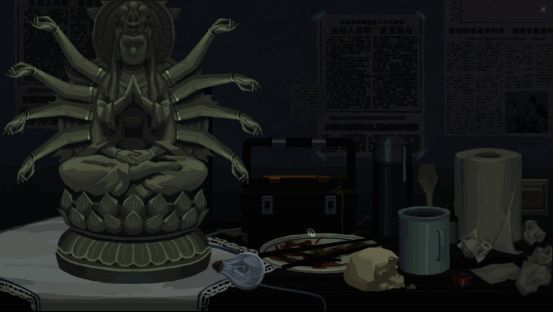 游戏内场景呈现真实生活化风格,一间老旧的客厅中摆放着旧家具和装饰品