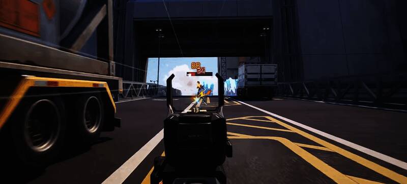 预瞄示意图，显示准星预判位置与实际命中效果对比