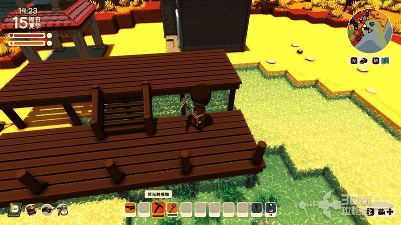 《金垦小镇》荧光鹤嘴锄展示，锄头部分散发蓝色光芒