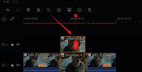 轨道编辑界面，展示如何将描边图片放置在轨道上