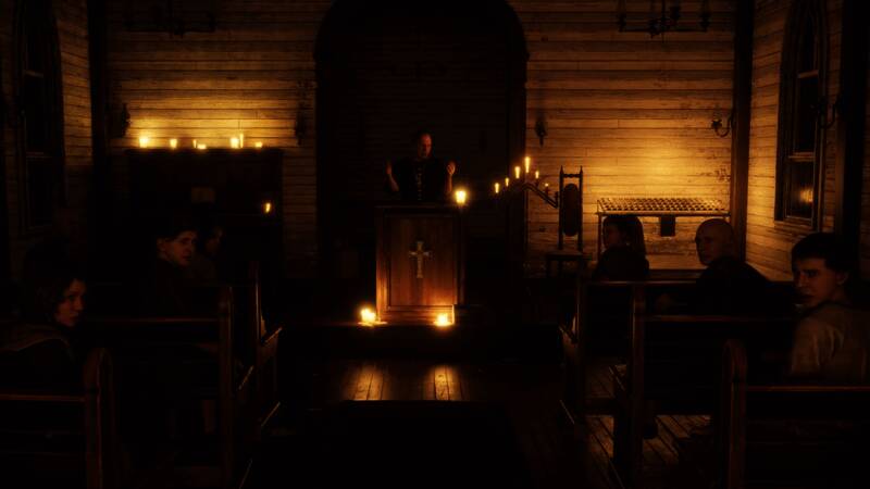 角色在废墟中探索，远处可见破败的建筑和弥漫的雾气