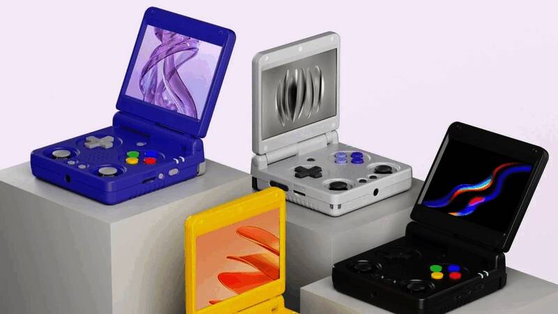 博主手持被没收设备清单,神情凝重